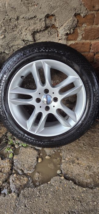 VW,TOYOTA джанти със летни гуми 205/55/16  7J×16  ET35  4×100  ЦО66~56