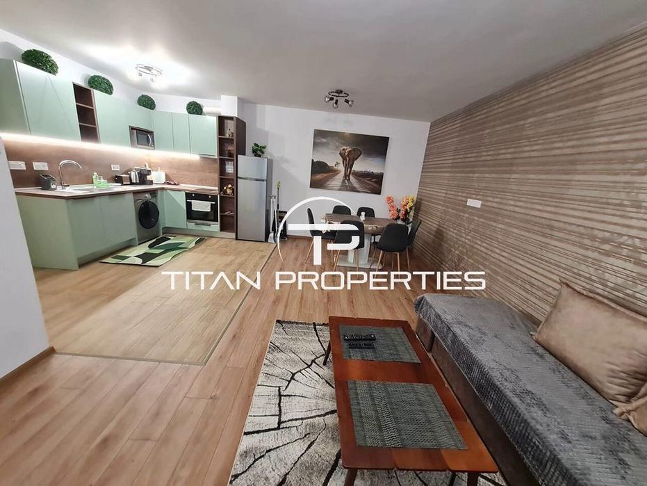 Дава се под наем Тристаен апартамент в Варна, Център - 100 кв.м за 1150 € - Снимка #1