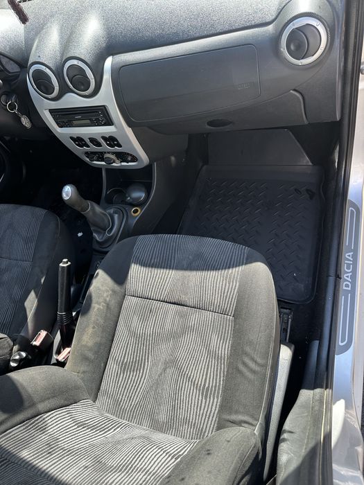 Dacia Logan din anul 2008