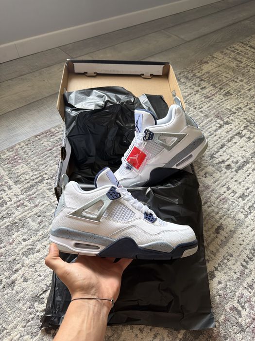Jordan 4 Navy