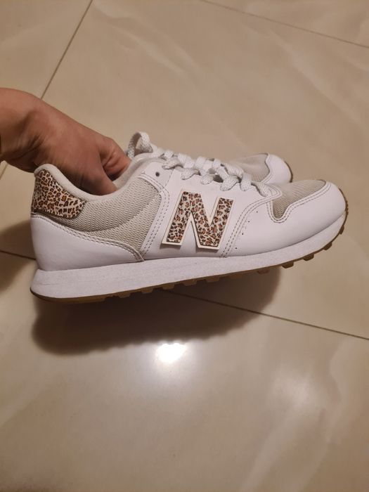 Сникърси New balance