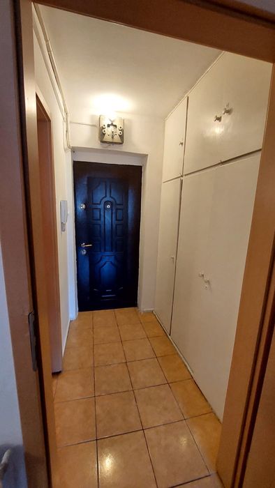 Garsoniera de inchiriat