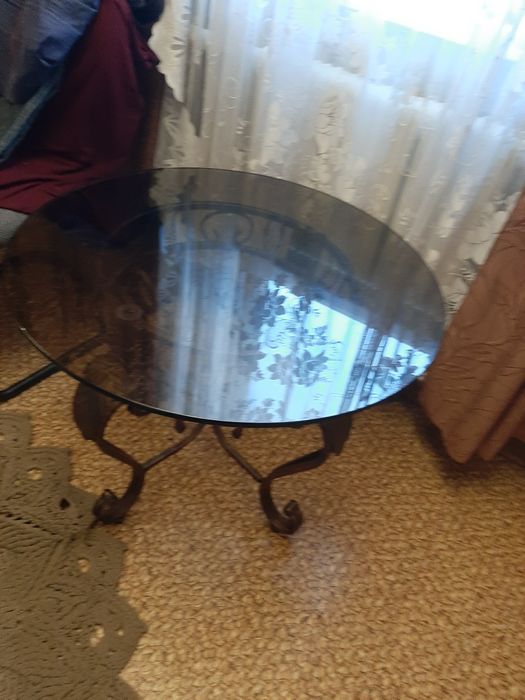 Продам  журнальный столик