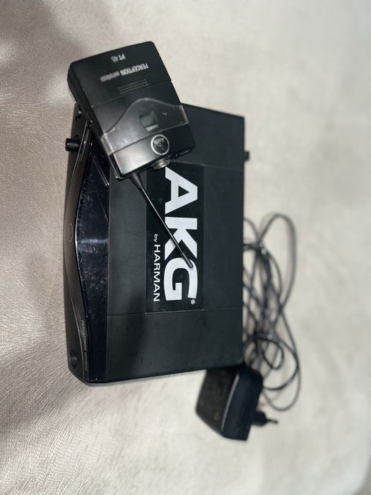 Vând AKG PW45 instrument