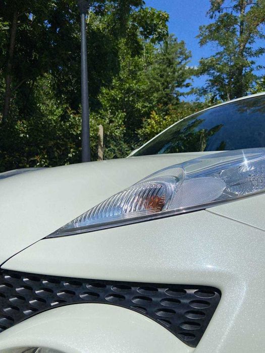 Nissan Juke 1. 6 DIG-T 190 к. с.  4х4 Автомат 2011 г. 81 000 км
