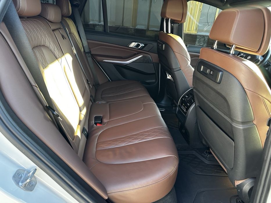 Продам или меняю BMW X5 xDrive40i (официальный)