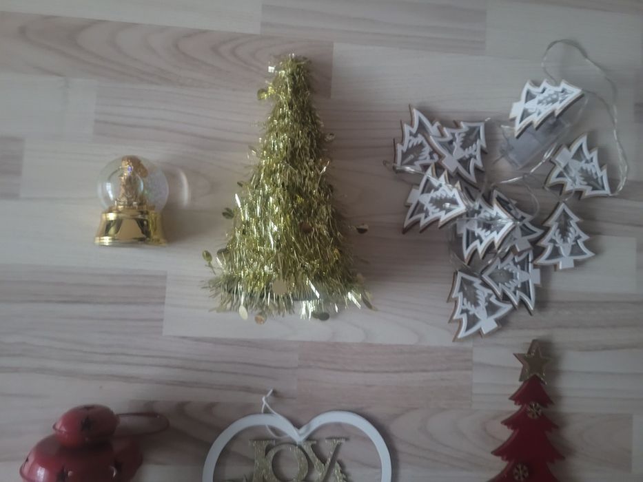 Decorațiuni Crăciun în stare perfecta!