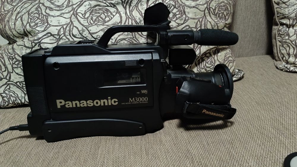 Видеокамера Panasonic  M 3000