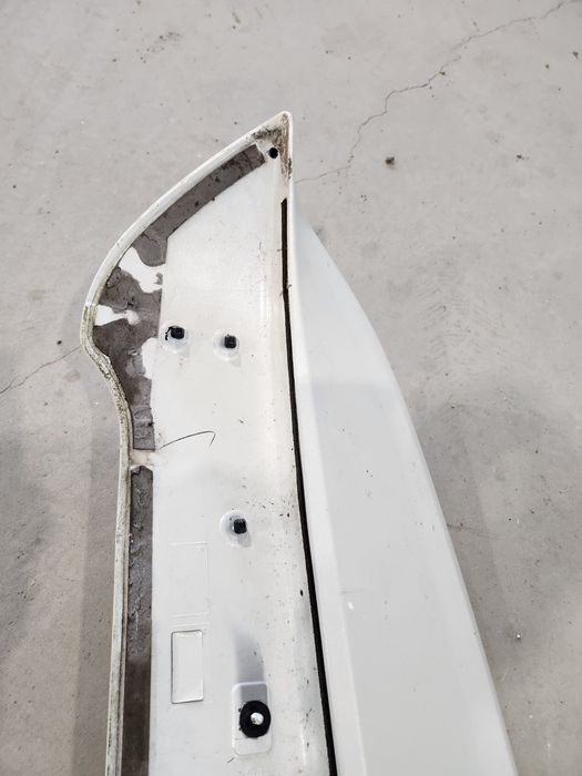 Vând bara fata spate Nissan juke eleron  nismo