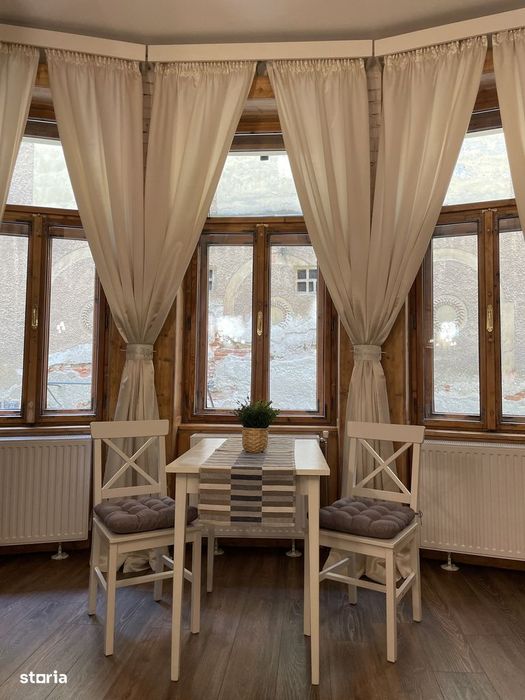 Garsoniera Piata Sfatului,uiltracentral!