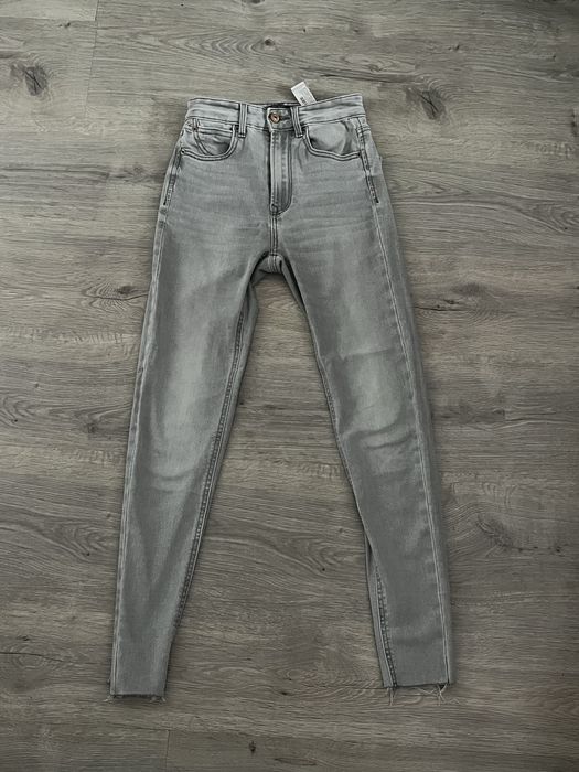 Blugi skinny Stradivarius