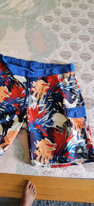 Продавам мъжки бански Quicksilver Adidas