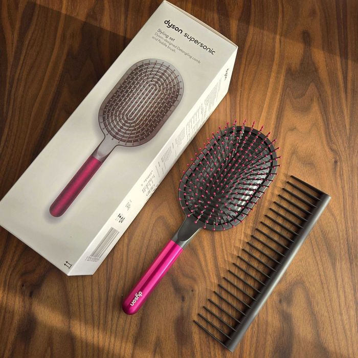 Dyson supersonic расческа