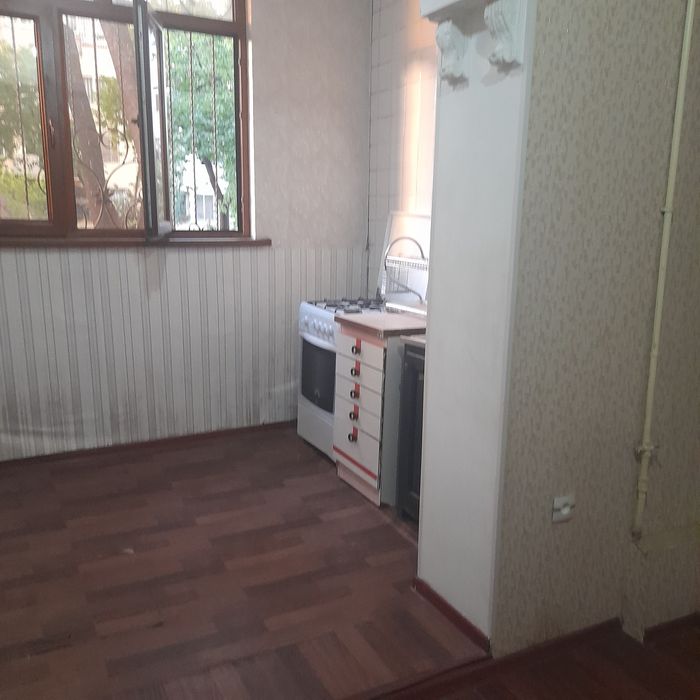 Аренда  коракамиш 1.хонали оилага берилади расмдаги уй пустой