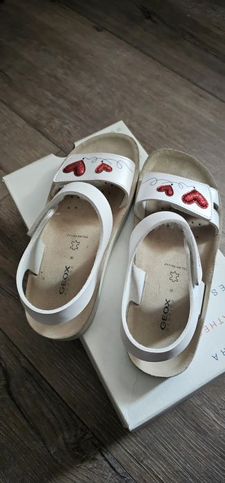 Детски сандали Geox