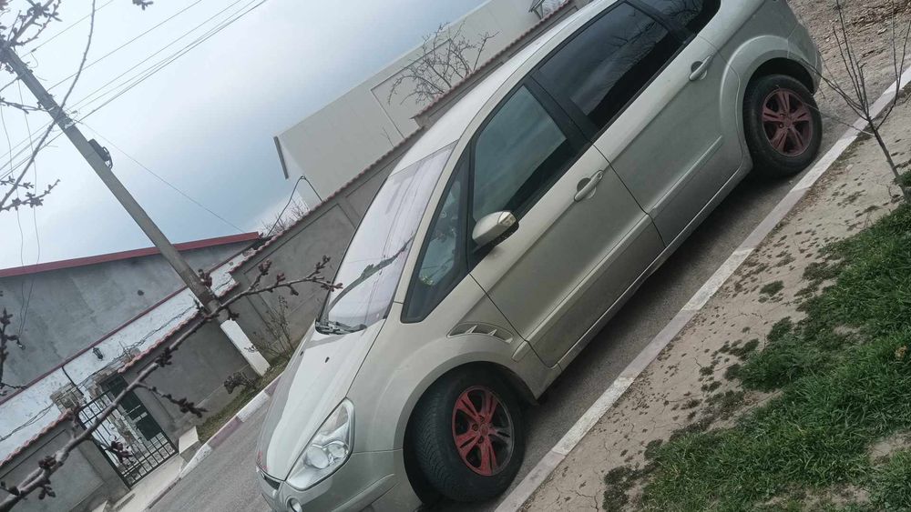 Vând Ford smax 2009