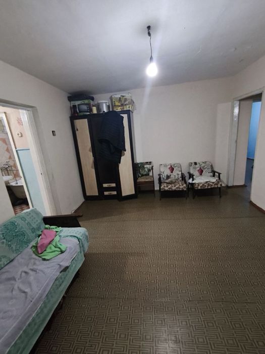 СРОЧНО !Продаётся 3-х комнатная квартира Чамбил 1/3