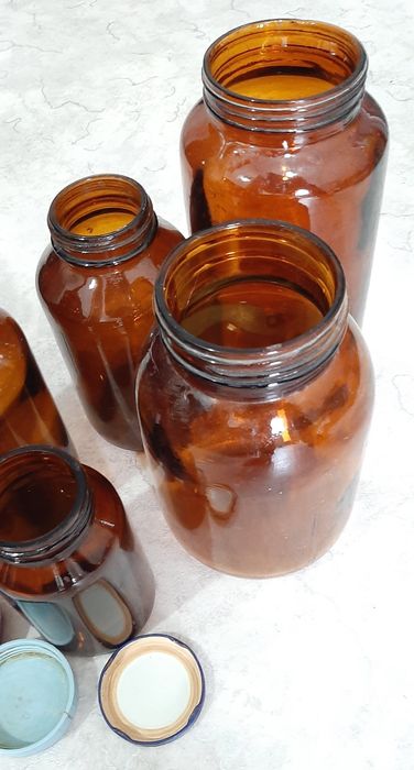 Банки тёмное стекло крученые