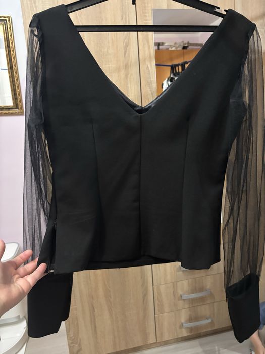 Bluza neagra eleganta