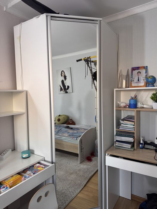 Шкаф угловой плательный белый