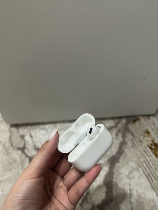 Продам AirPods Pro