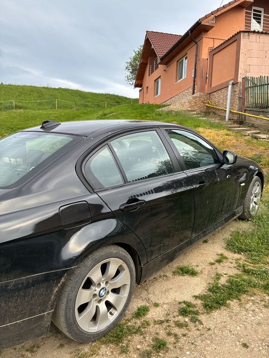 Vând BMW e90