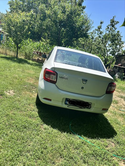 Vând Dacia Logan 2014