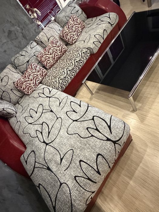 Диван/Холна гарнитура/ маса