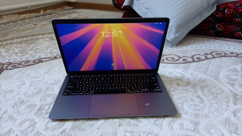 MacBook продам для