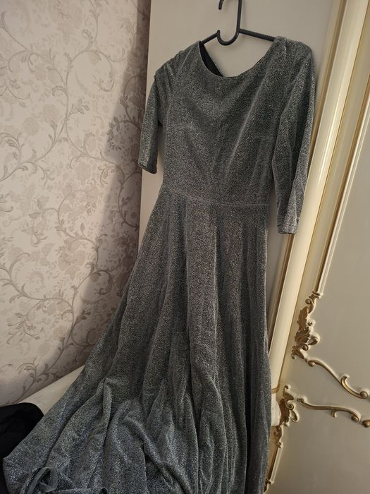 Платья длинные вечерние