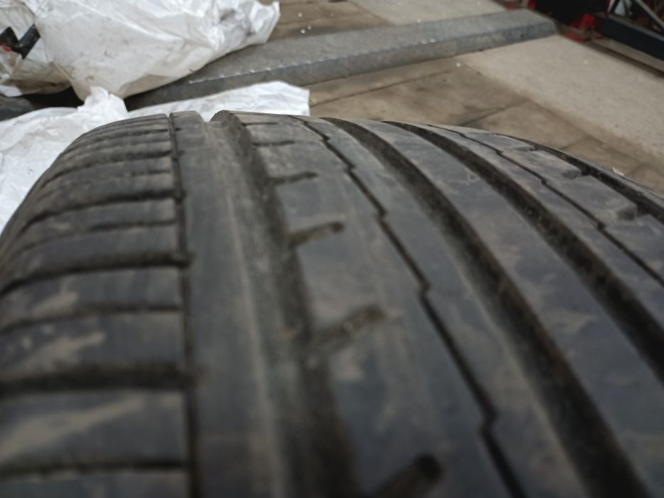 Летни гуми 235 45 17 YOKOHAMA и LASSA