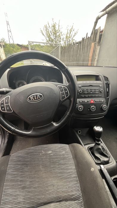 Kia ceed sw 1.6 disel