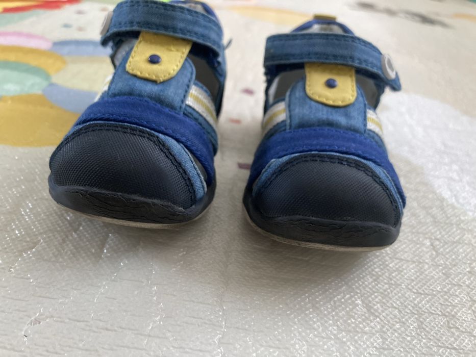 Сандали за момче