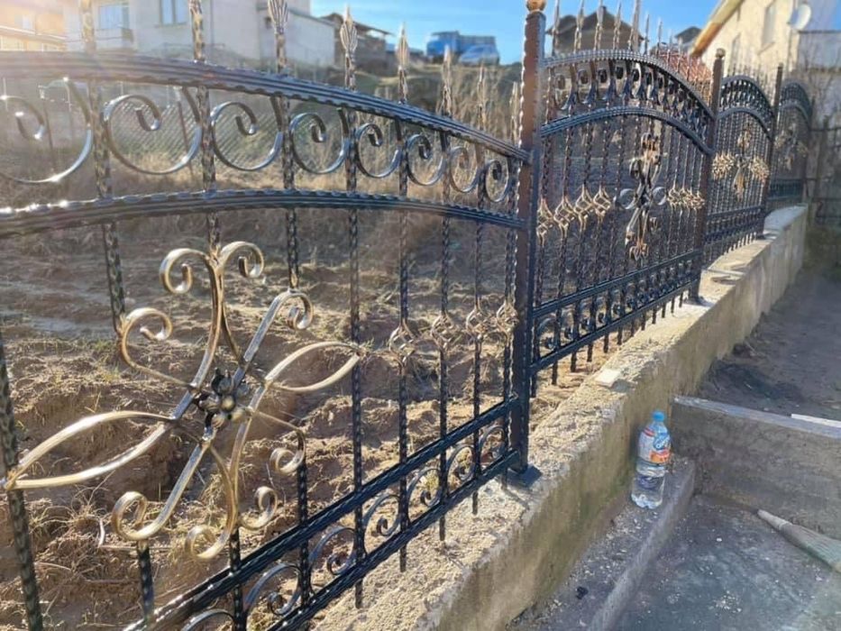Ковано желязо – огради, врати, парапети | Изработка и монтаж