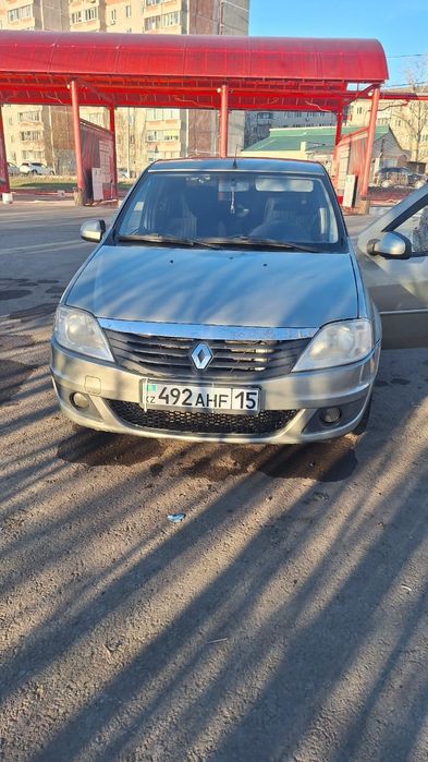 Продам renault logan 2013 года
