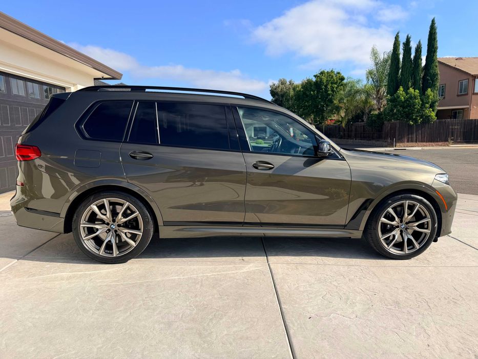 BMW X7 M50i 2022 524 CP