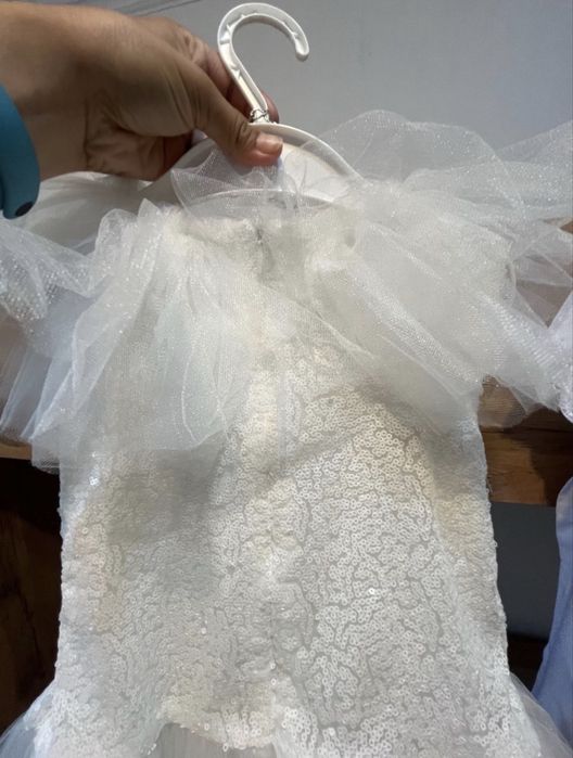 Белое платье с сумочкой