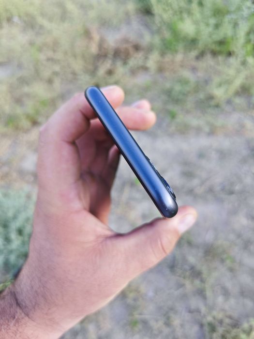 Iphone 11 256 gb. Bez imei