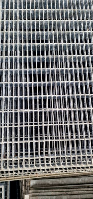Grătare zincate metalice