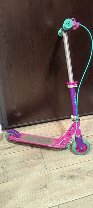 Trotineta pentru fetite