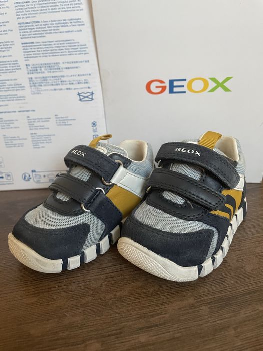 Сникърси Geox 19