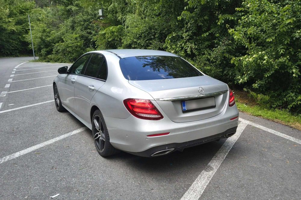 Mercedes-Benz E 220 d 4Matic 9G-TRONIC AMG Line