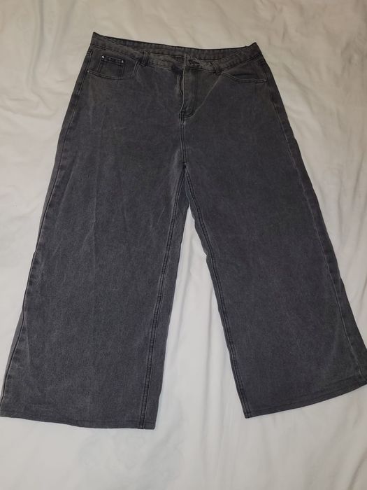 Срочно продам джинсы