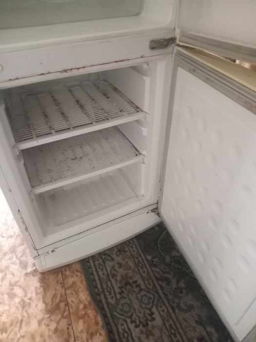 Продам холодильник