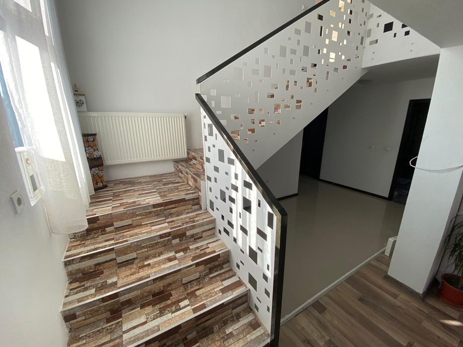 Porti - Garduri - Balustrade - Balcoane