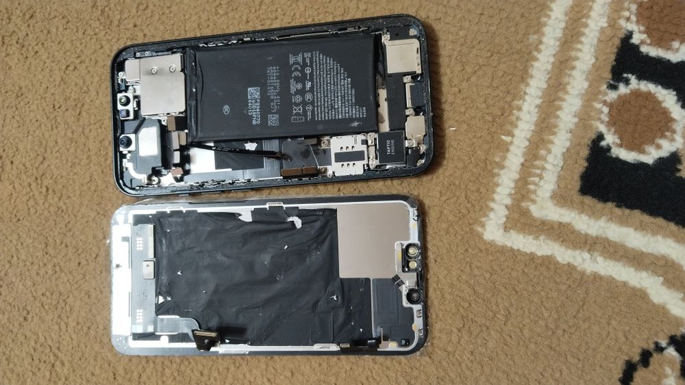 iPhone 13 На запчасти.