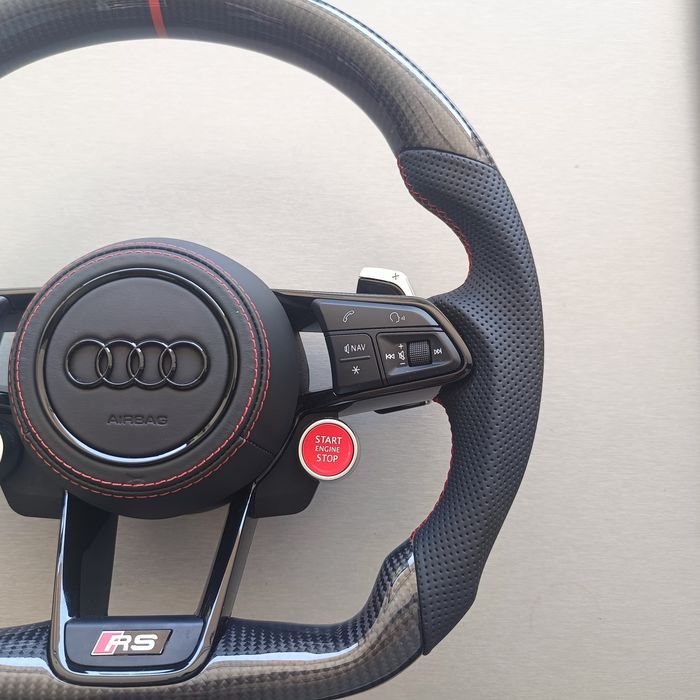 RS Волани/ Карнон и кожа Audi RS Волан S-line за Audi A3 A4 A5 A6 A7 A8 Q7 Q8 Q5 Q3