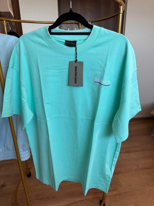 Tricou Balenciaga turcoaz marimea Xs