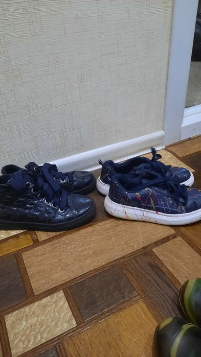 Обувь детская,деме.