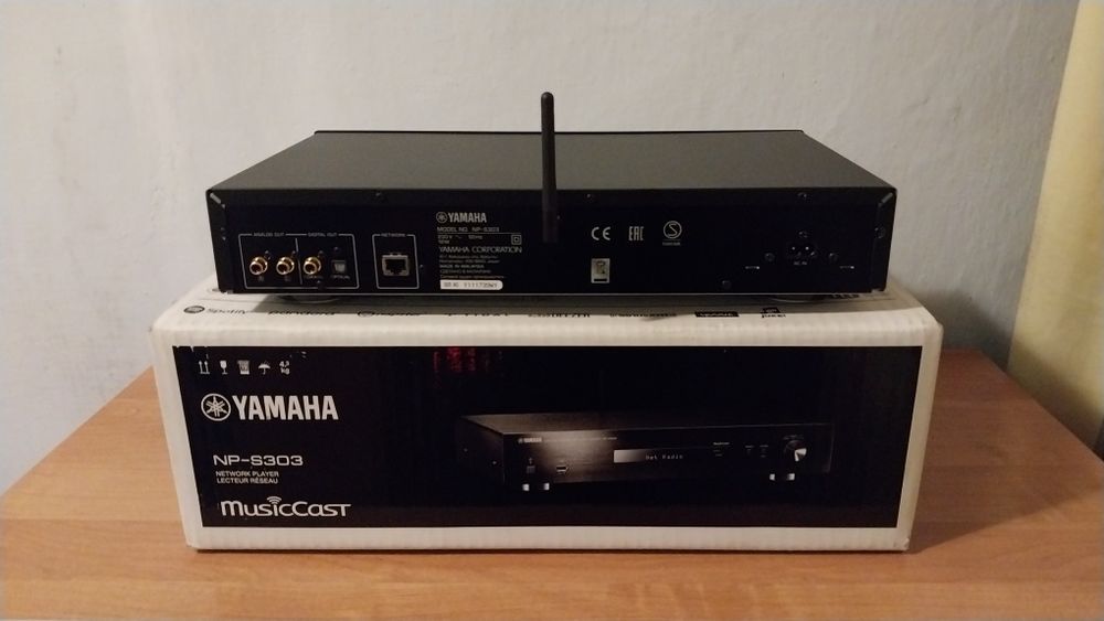 Yamaha NP-S303 Hi-Fi сетевой проигрыватель